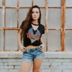 Как правильно сочетать принты в одежде: гид по созданию стильных образов