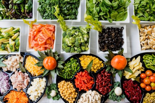 Как правильно хранить продукты, чтобы они оставались