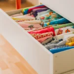 Лайфхаки для хранения вещей: экономим место с умом