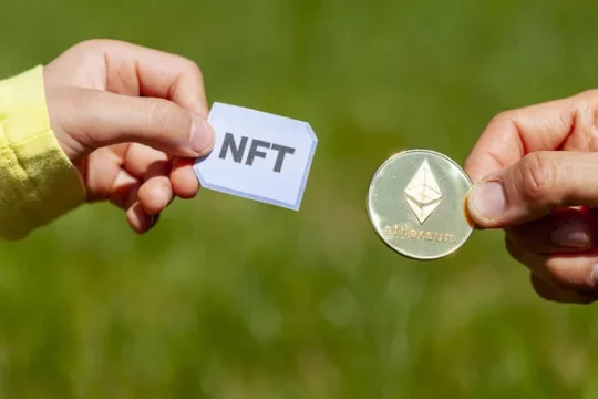 Что такое NFT и как на них зарабатывают